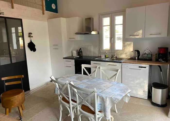 Apartment La De Lily - T2 Classe 3 Etoiles